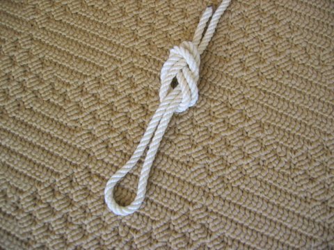 Image of a double figure of eight knot used to form a loop in the end of a line